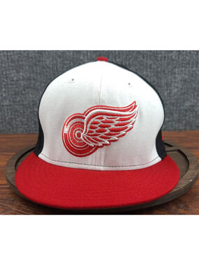 Detroit Red Wings Snapback Cap Adult White Red Black New Era Fits Adjustable NHL